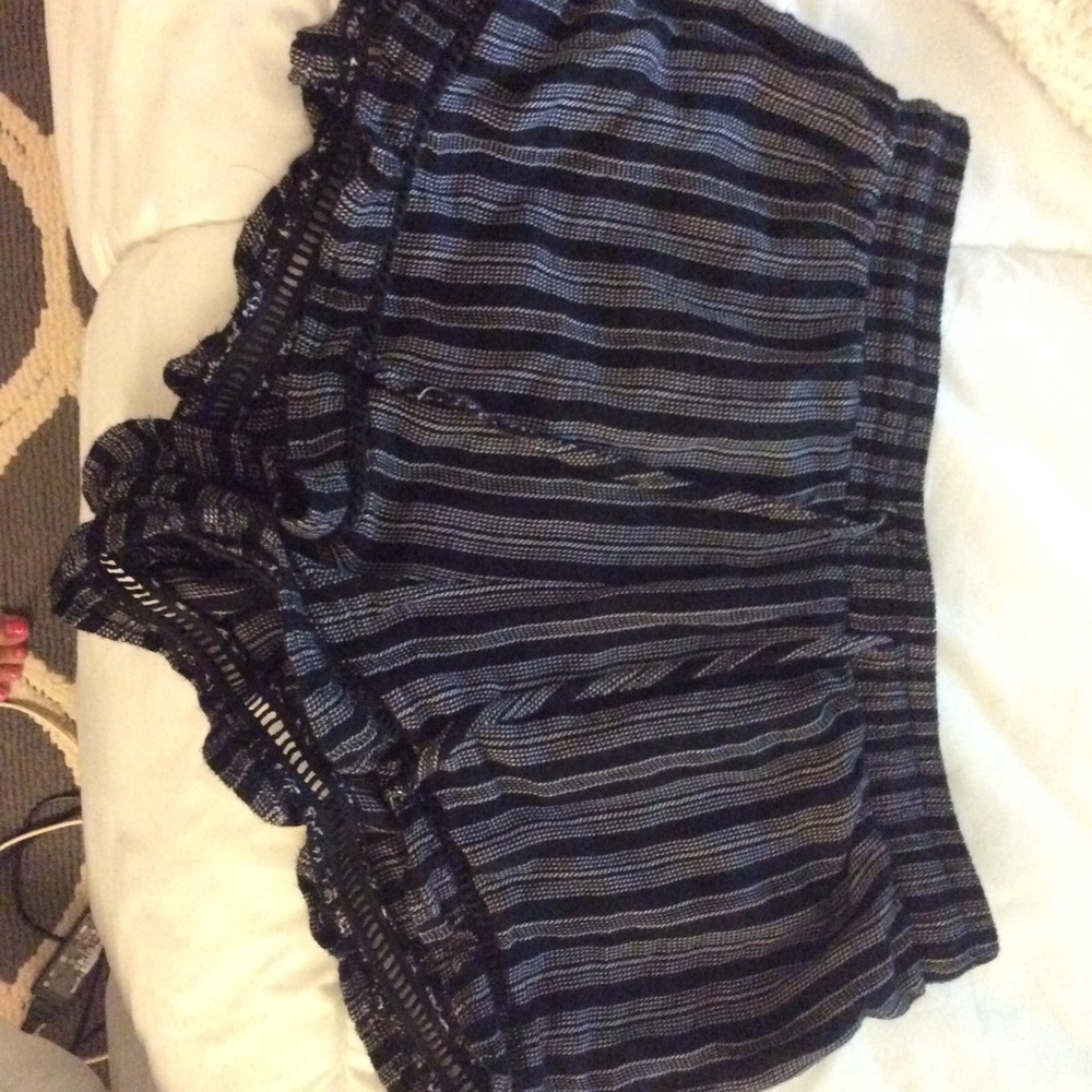 Stretchy striped shorts